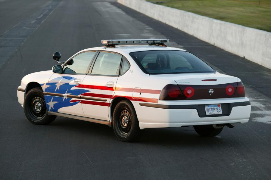  Chevrolet Impala Police 2000 года  (фото 4 из 8)